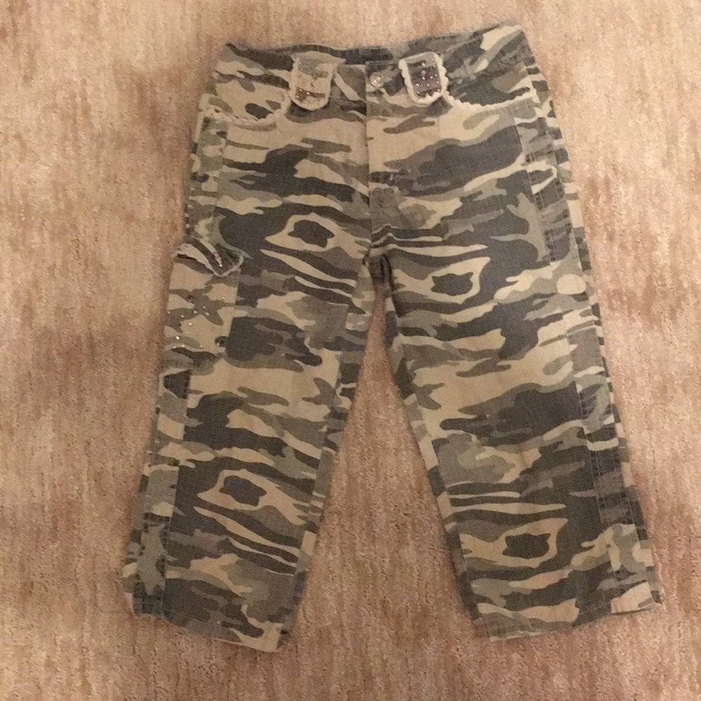 🔥❤️Arizona Jean capris🔥❤️camouflage